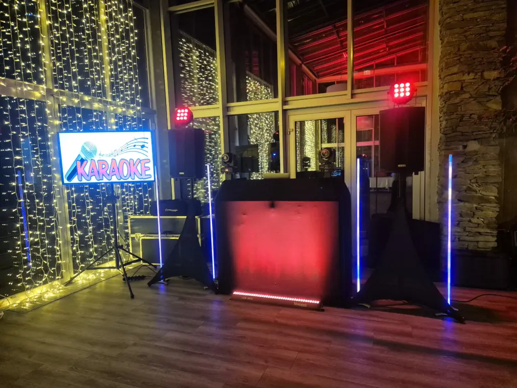 Firemní večírek včetně karaoke